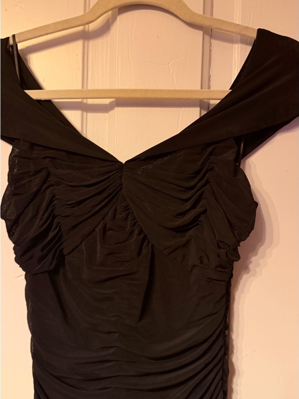 Reformation Ariadne Black Off The Shoulder Ruched Maxi Dress - Picture 5 of 9